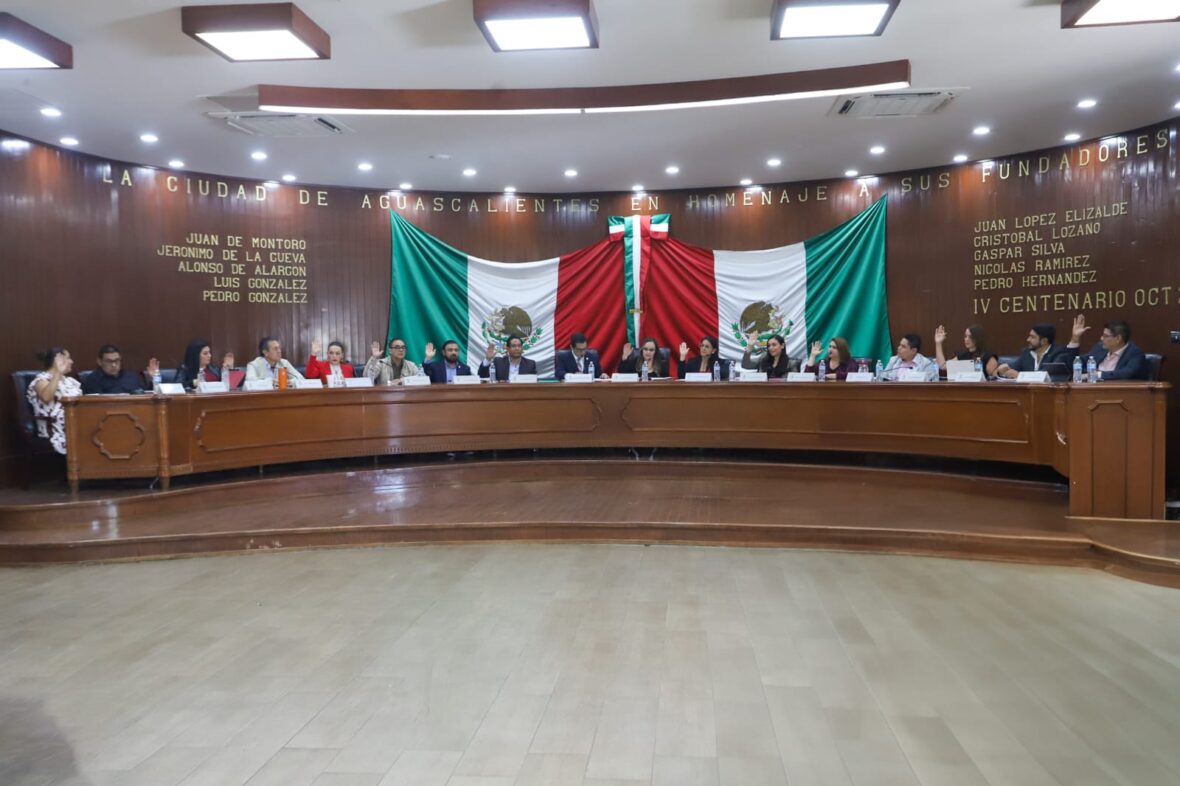 IMG 20250814 WA0249 scaled AYUNTAMIENTO DE AGUASCALIENTES DA VOZ A PROPUESTAS CIUDADANAS EN SESIÓN ABIERTA DE CABILDO