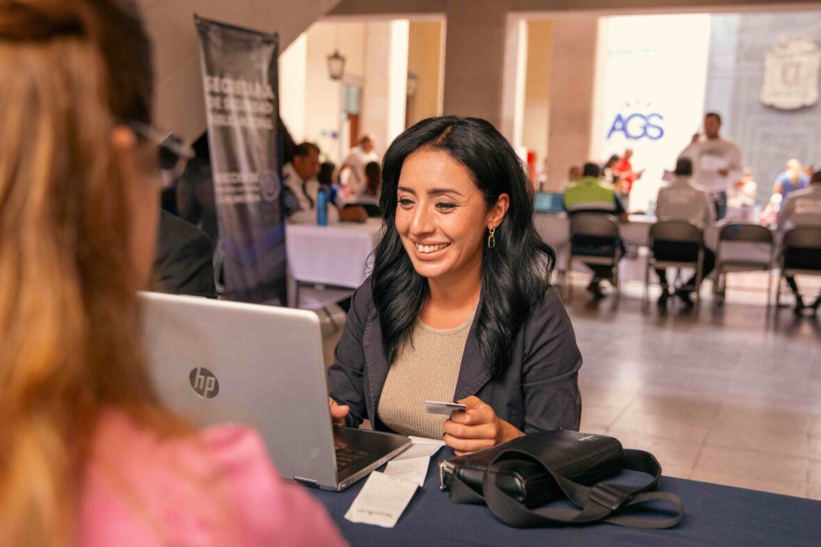 IMG 0099 scaled 1 scaled MUNICIPIO PONE A DISPOSICIÓN MESA DE ATENCIÓN DE MEDIACIÓN DE CONFLICTOS VECINALES EN EL MIÉRCOLES CIUDADANO