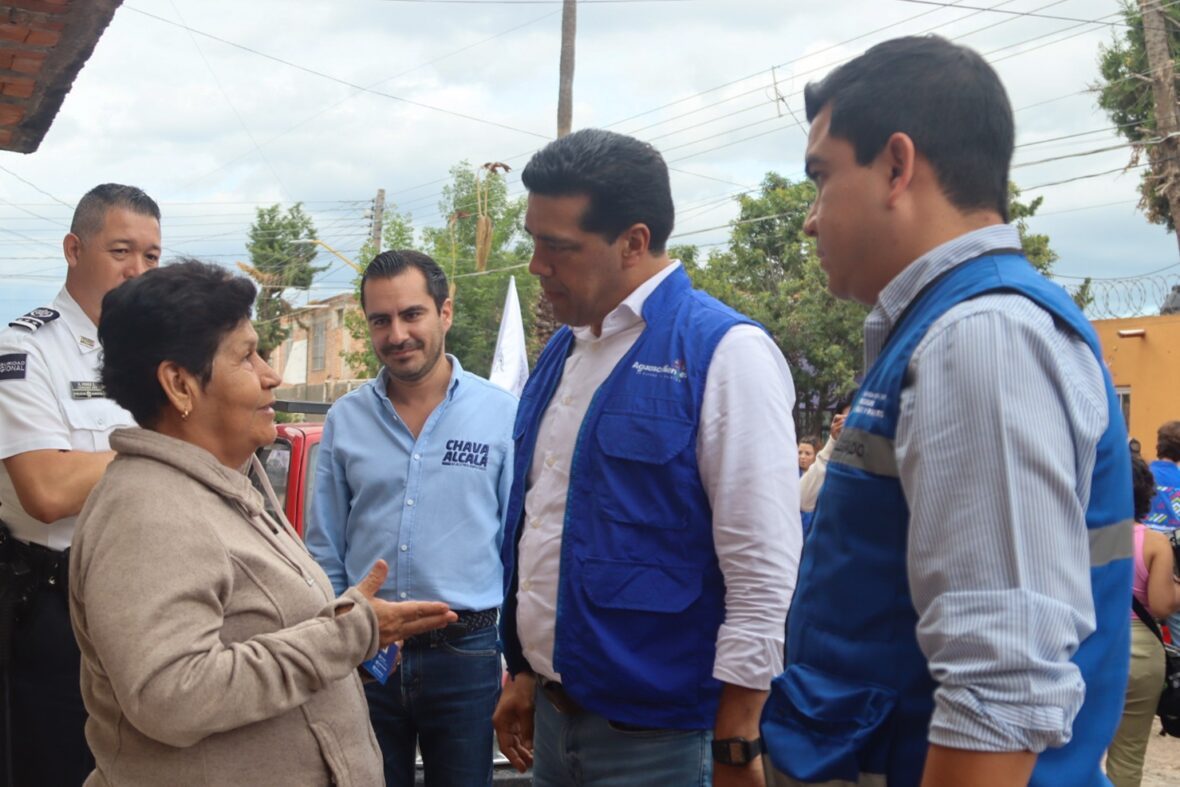 IMG 20250827 204820 scaled LEO MONTAÑEZ VISITA A FAMILIAS DE EJIDO LOS POCITOS PARA ATENDER SUS NECESIDADES