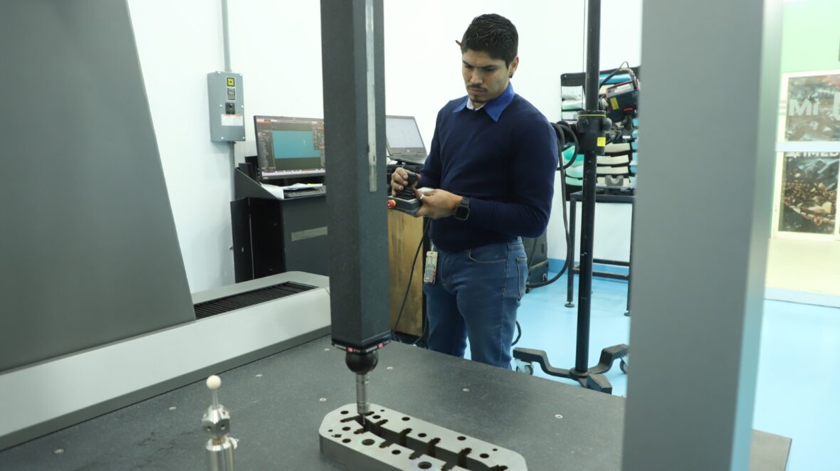 WhatsApp Image 2025 08 12 at 14.01.17 scaled AGUASCALIENTES, TERCER LUGAR NACIONAL EN CRECIMIENTO DE LA ACTIVIDAD INDUSTRIAL