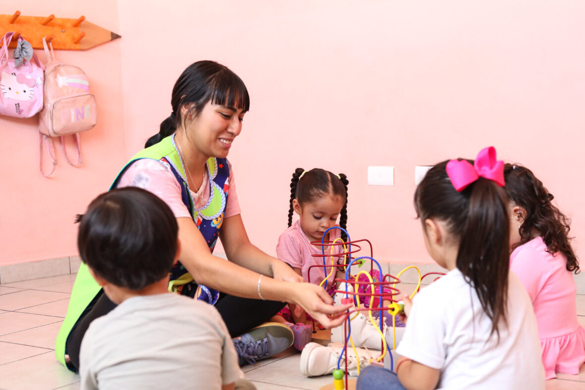 5DM49466 scaled A TRES AÑOS DE LA ADMINISTRACIÓN DE TERE JIMÉNEZ, EN AGUASCALIENTES LAS FAMILIAS TIENEN MAYORES OPORTUNIDADES Y UNA MEJOR CALIDAD DE VIDA