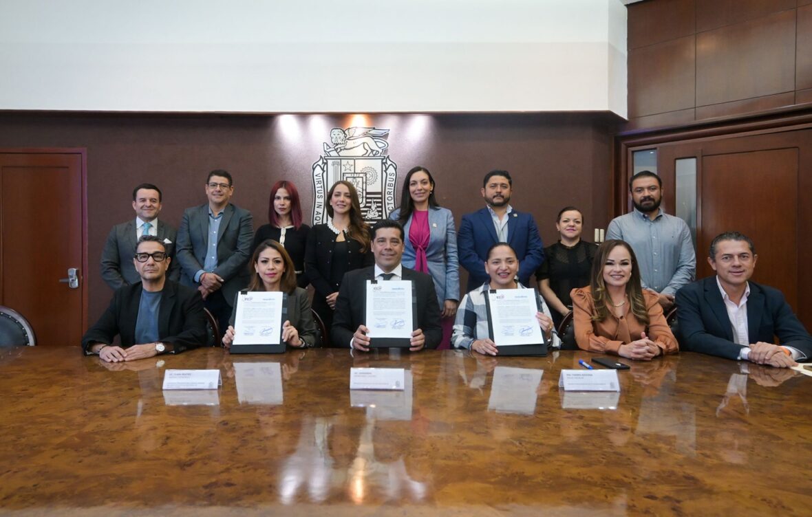 CMC 18801 scaled FIRMAN MUNICIPIO DE AGUASCALIENTES E IEE CONVENIO PARA FORTALECER LA PARTICIPACIÓN CIUDADANA