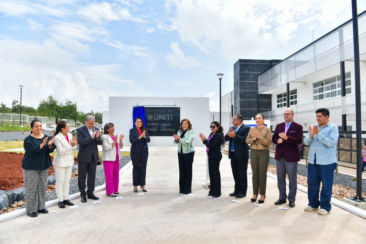 IMG 8127.JPG scaled INAUGURA TERE JIMÉNEZ LA UNIVERSIDAD INTERCULTURAL PARA LA IGUALDAD, LA ÚNICA CON BECAS DEL CIEN POR CIENTO Y GUARDERÍA PARA NIÑOS Y ADULTOS MAYORES