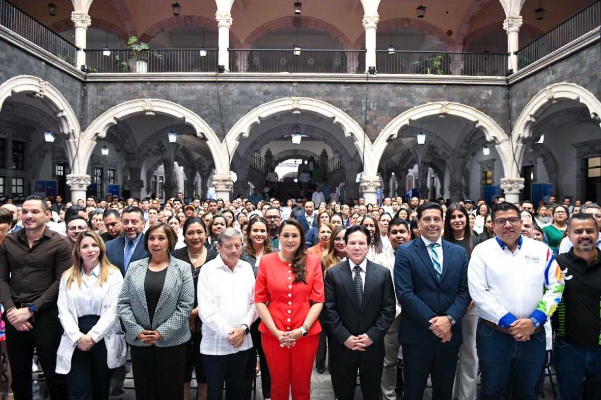 RED SALUD 1 scaled TERE JIMÉNEZ RECIBE RECONOCIMIENTOS POR IMPULSAR LA SALUD EN AGUASCALIENTES Y PONE EN MARCHA LA RED DE MUNICIPIOS POR LA SALUD