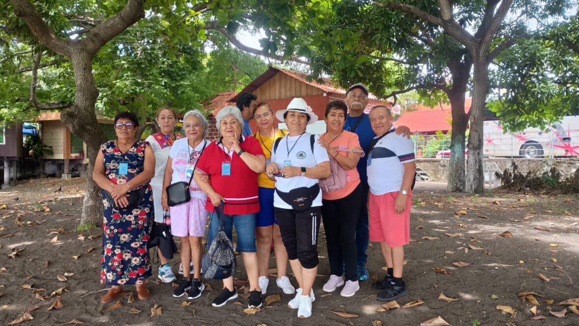 WhatsApp Image 2025 08 23 at 11.03.38 scaled EN EL MES DEL ADULTO MAYOR, EL DIF ESTATAL CELEBRA A ABUELITAS Y ABUELITOS CON ACTIVIDADES ESPECIALES