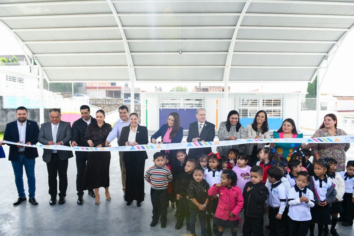 WhatsApp Image 2025 09 05 at 12.42.07 PM 2 scaled TERE JIMÉNEZ ARRANCA EL CICLO ESCOLAR CON LA ENTREGA DE NUEVA PRIMARIA Y JARDÍN DE NIÑOS EN LOMAS DE SAN JORGE
