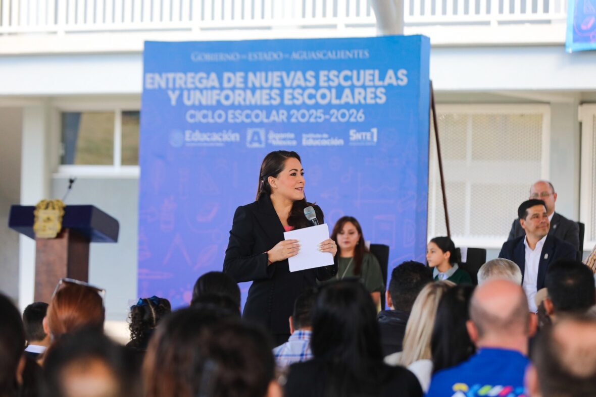 WhatsApp Image 2025 09 10 at 11.27.42 AM 1 scaled ENTREGA TERE JIMÉNEZ NUEVA SECUNDARIA Y JARDÍN DE NIÑOS EN VILLA DE LAS NORIAS