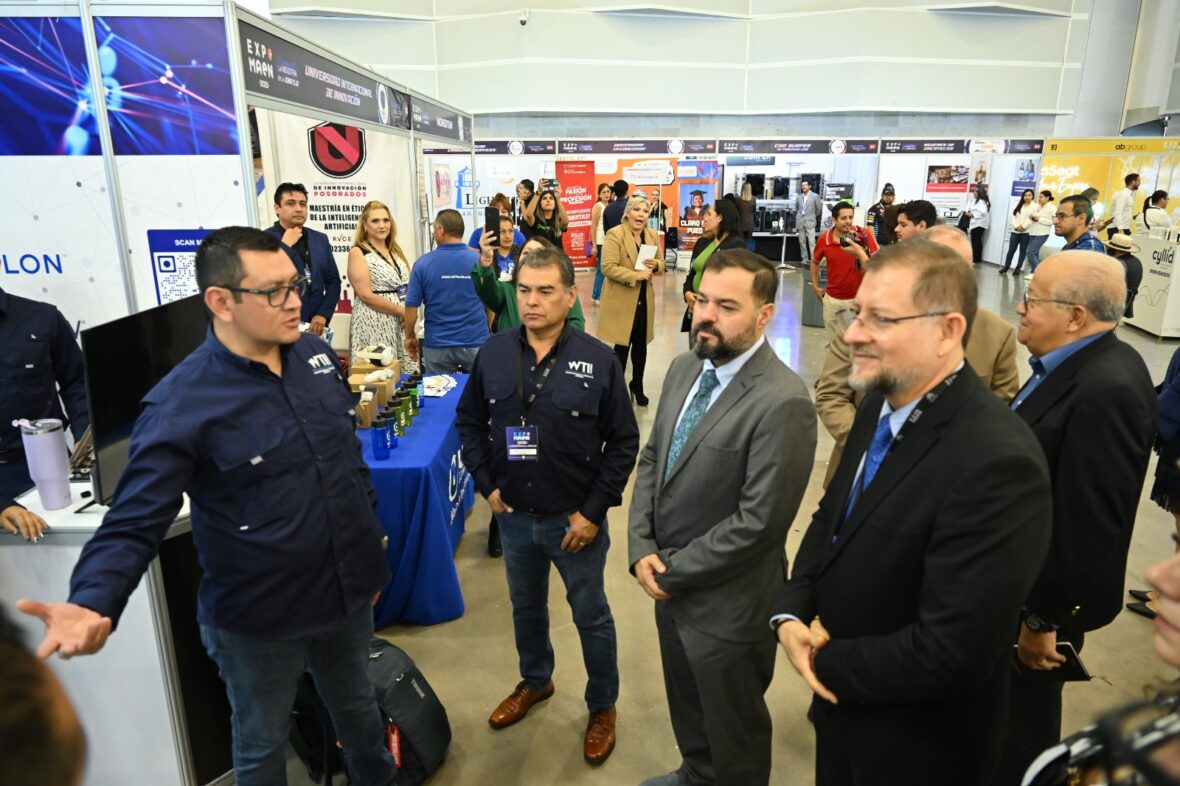 WhatsApp Image 2025 09 18 at 2.07.22 PM scaled INAUGURAN EXPO MAEN: ESPACIO ESTRATÉGICO PARA VINCULAR A PROVEEDORES LOCALES CON LA INDUSTRIA AUTOMOTRIZ