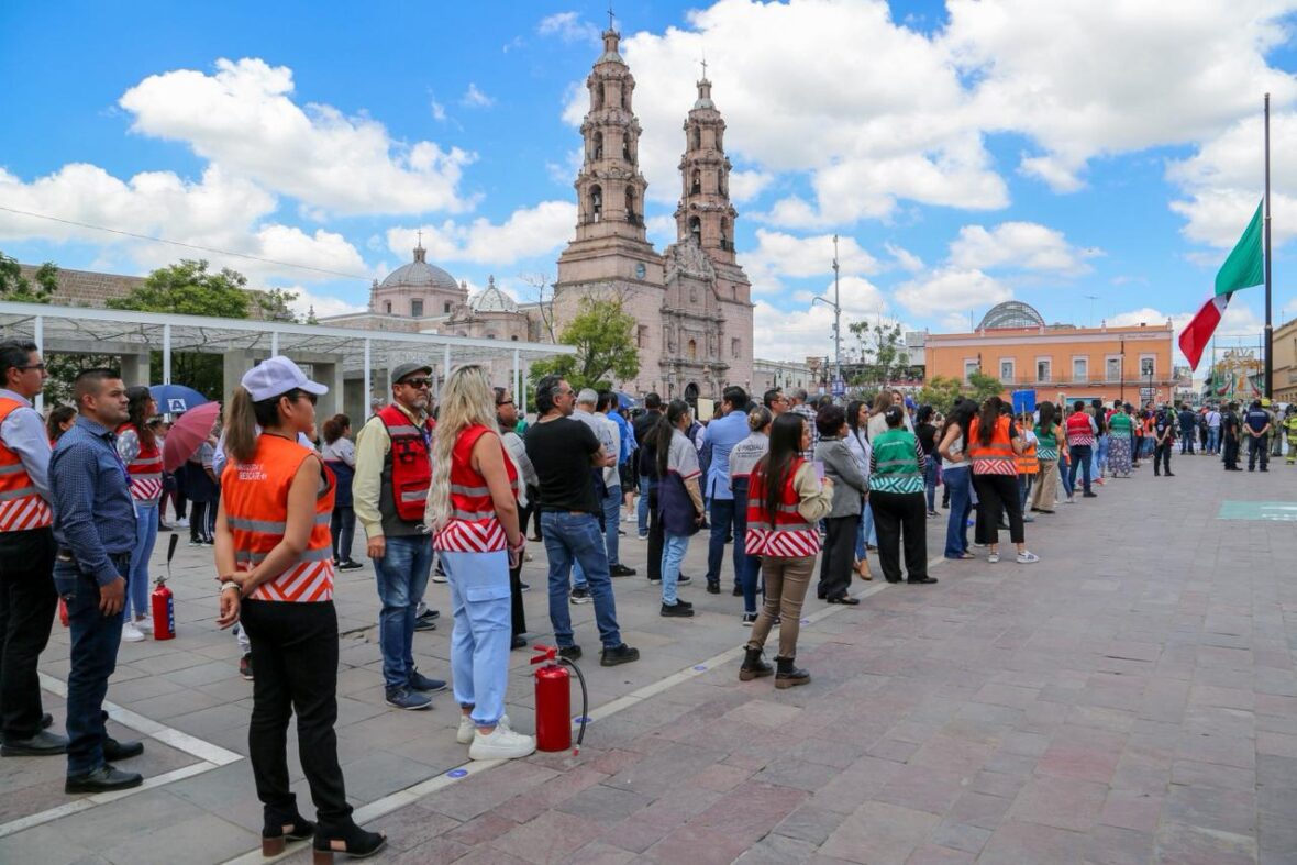 WhatsApp Image 2025 09 19 at 1.00.46 PM scaled PARTICIPA AGUASCALIENTES EN SIMULACRO NACIONAL 2025; LLAMAN A FOMENTAR LA CULTURA DE PROTECCIÓN CIVIL