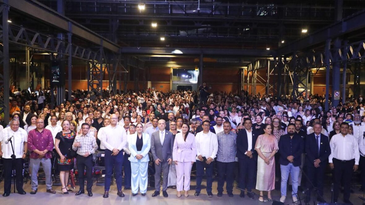 WhatsApp Image 2025 09 23 at 19.43.24 3 scaled MÁS DE 8 MIL NORMALISTAS DE TODO EL PAÍS SE REÚNEN EN AGUASCALIENTES, EN FESTIVAL NACIONAL