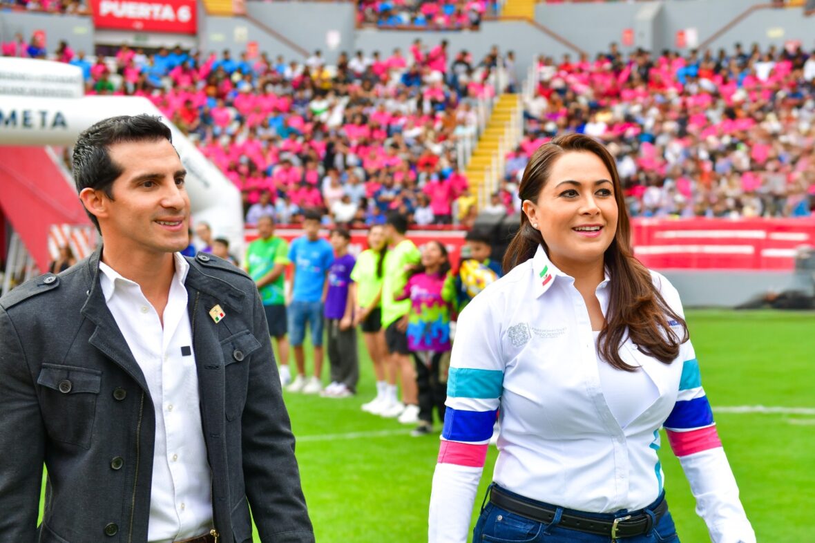 WhatsApp Image 2025 09 26 at 12.55.50 PM 9 scaled EN SU TERCER INFORME, TERE JIMÉNEZ DESTACA EL DEPORTE Y LA CULTURA COMO PILARES IMPORTANTES DEL DESARROLLO SOCIAL