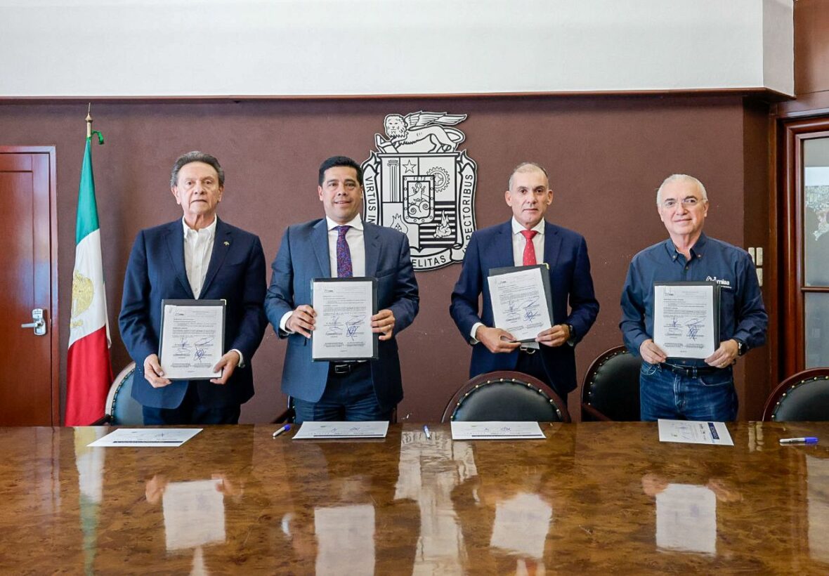 MG 11261 scaled FIRMA LEO MONTAÑEZ CONVENIO DE COLABORACIÓN DE IMPULSO AL REÚSO DEL AGUA