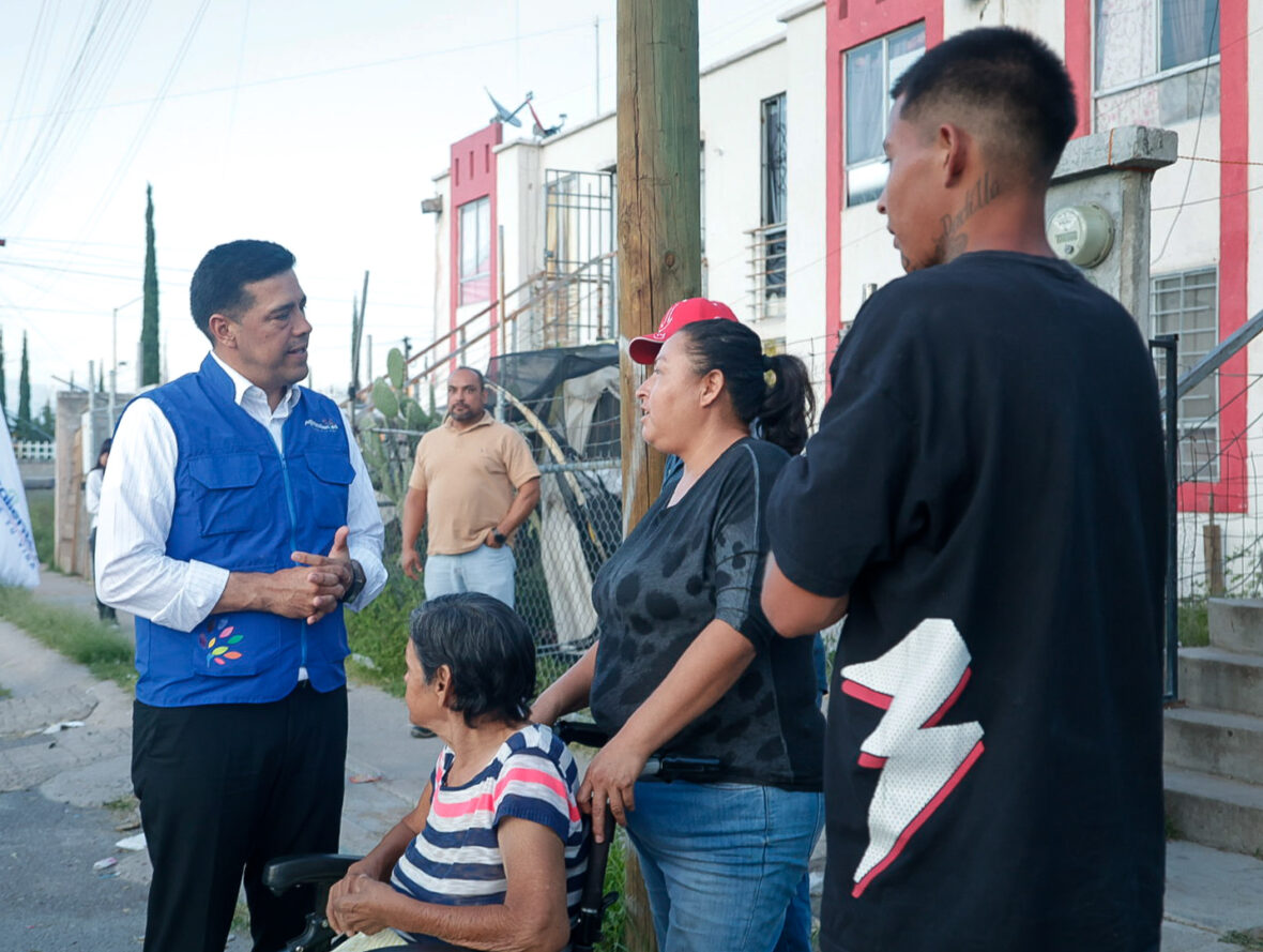 MG 4928 scaled REFRENDAMOS NUESTRO COMPROMISO DE MEJORAR EL ENTORNO DE FAMILIAS EN PASEOS DE SAN ANTONIO: LEO MONTAÑEZ