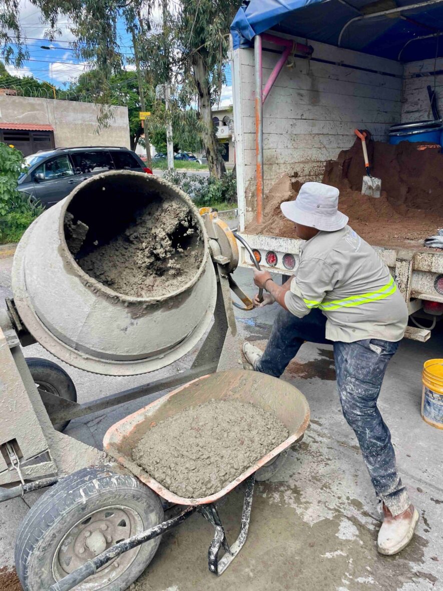 WhatsApp Image 2025 10 03 at 14.49.01 scaled 1 scaled INTENSIFICA MIAA ACCIONES DE BACHEO POR MANIOBRAS DE REPARACIÓN