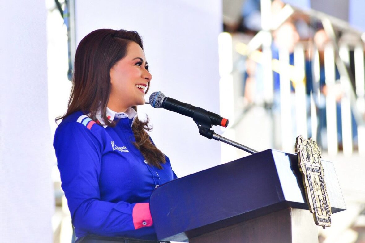 WhatsApp Image 2025 10 03 at 7.05.56 PM 2 scaled REFUERZA TERE JIMÉNEZ SU COMPROMISO CON EL DESARROLLO DE LOS MUNICIPIOS DE ASIENTOS Y EL LLANO