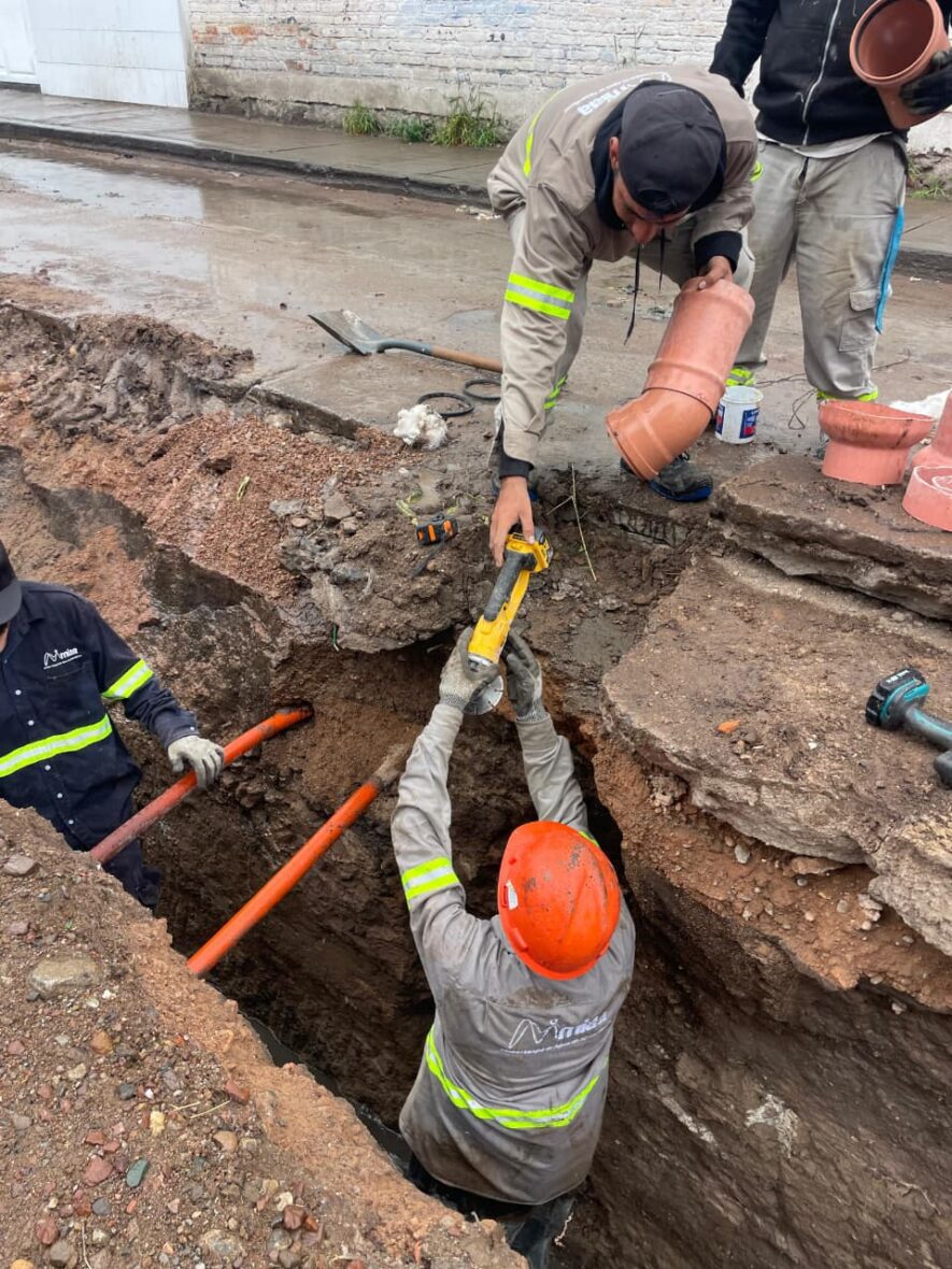 WhatsApp Image 2025 10 10 at 10.09.47 scaled RENUEVA MIAA RED DE ALCANTARILLADO SANITARIO EN CALLE DEL GUADALUPE PERALTA