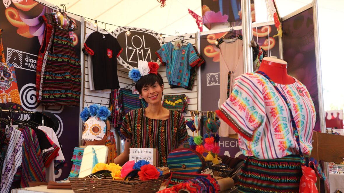 WhatsApp Image 2025 10 13 at 15.45.19 1 scaled VISITA EL PABELLÓN HECHO EN AGUASCALIENTES EN EL FESTIVAL CULTURAL DE CALAVERAS 2025 Y SORPRÉNDETE