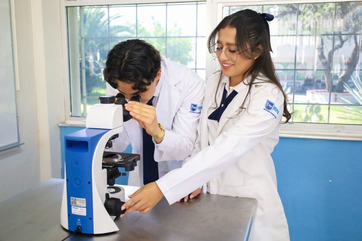 WhatsApp Image 2025 10 16 at 12.50.03 PM scaled UNIVERSIDAD TECNOLÓGICA DE CALVILLO ABRE NUEVO GRUPO DE MEDICINA QUE INICIARÁ CLASES EN ENERO DE 2026