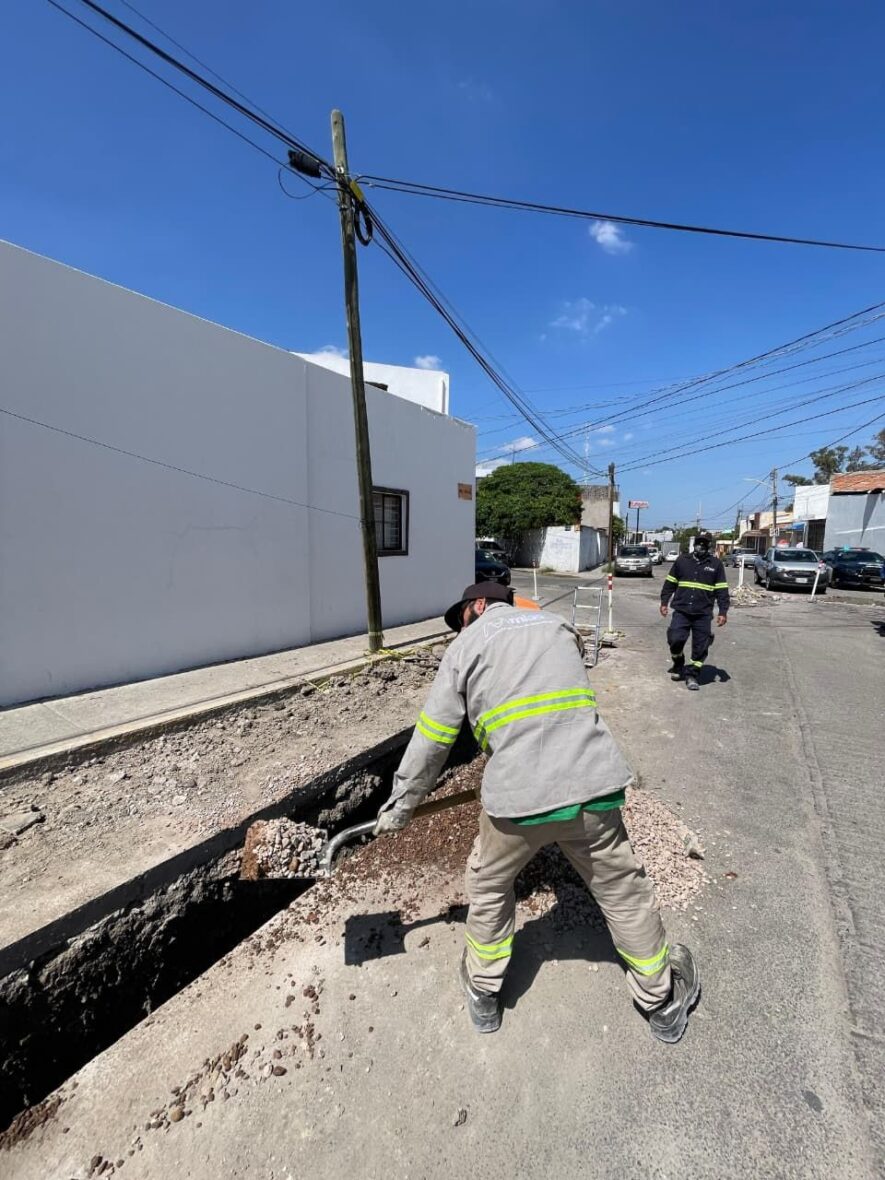 WhatsApp Image 2025 10 17 at 10.32.09 2 scaled MIAA REHABILITA RED DE ALCANTARILLADO SANITARIO EN LA CALLE PODER LEGISLATIVO