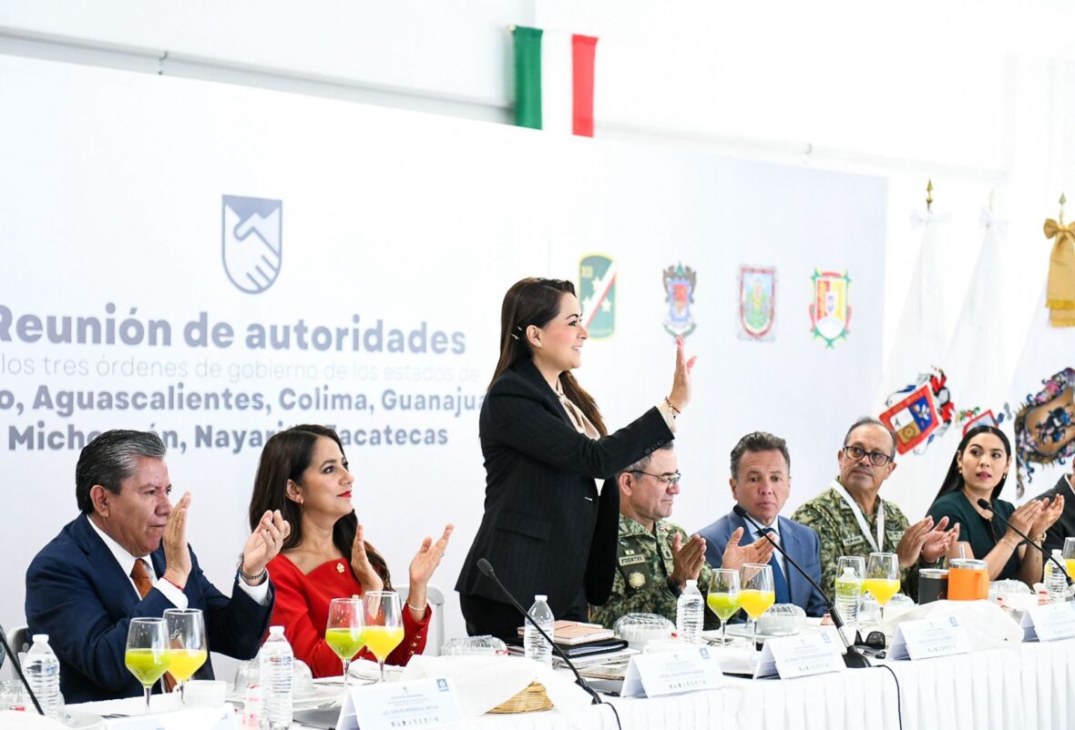 WhatsApp Image 2025 10 22 at 1.22.07 PM scaled TERE JIMÉNEZ Y GOBERNADORES DE LA REGIÓN CENTRO-OCCIDENTE DEL PAÍS SE REÚNEN PARA FORTALECER LAS ESTRATEGIAS DE SEGURIDAD