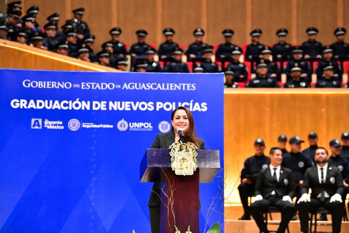 WhatsApp Image 2025 10 24 at 21.09.11 1 scaled LA FUERZA DEL GIGANTE SE REFUERZA CON 204 NUEVOS POLICÍAS