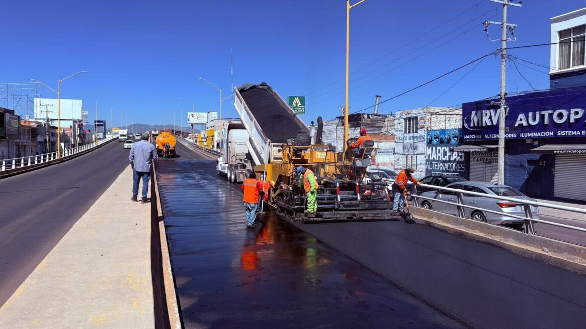 IMG 2871 scaled REALIZARÁ MUNICIPIO MANTENIMIENTO VIAL EN PUENTE DE AVENIDA AGUASCALIENTES SUR Y AVENIDA DE LOS MAESTROS