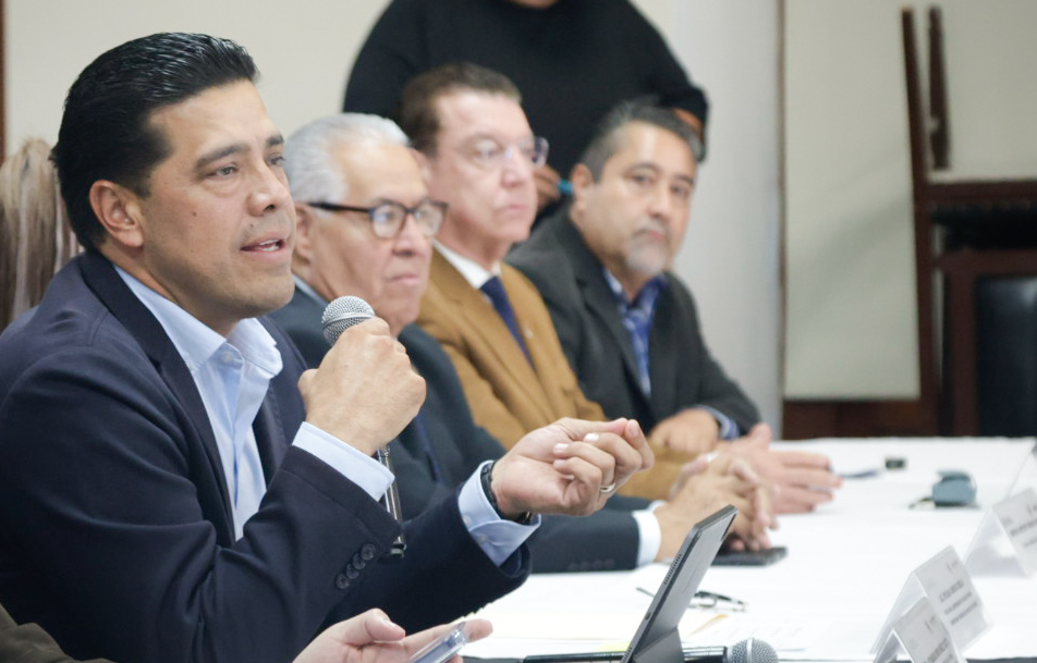 MG 6880 PRESENTA LEO MONTAÑEZ RESULTADOS DEL PRIMER AÑO ANTE EL CONSEJO DE LA CIUDAD