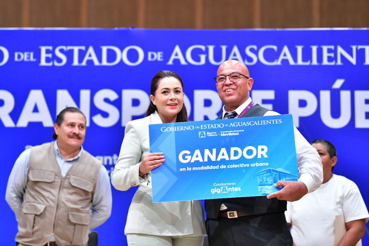 MXS 3550 scaled TERE JIMÉNEZ ENCABEZA CELEBRACIÓN DEL DÍA DEL TRANSPORTE PÚBLICO Y RECONOCE TRAYECTORIA DE CONDUCTORES DEL ESTADO
