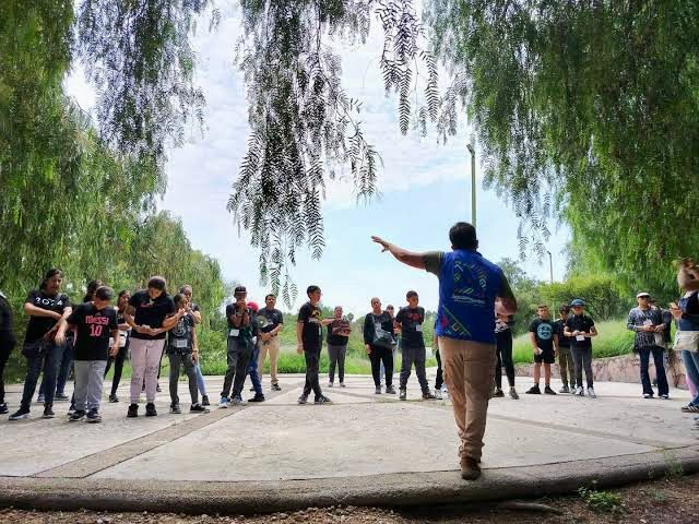 WhatsApp Image 2025 10 23 at 12.53.02 3 TÚNELES, BANDIDOS Y GIGANTES; ATRÉVETE A EXPLORAR LOS SECRETOS DEL CARACOL EN EL PARQUE EL CEDAZO