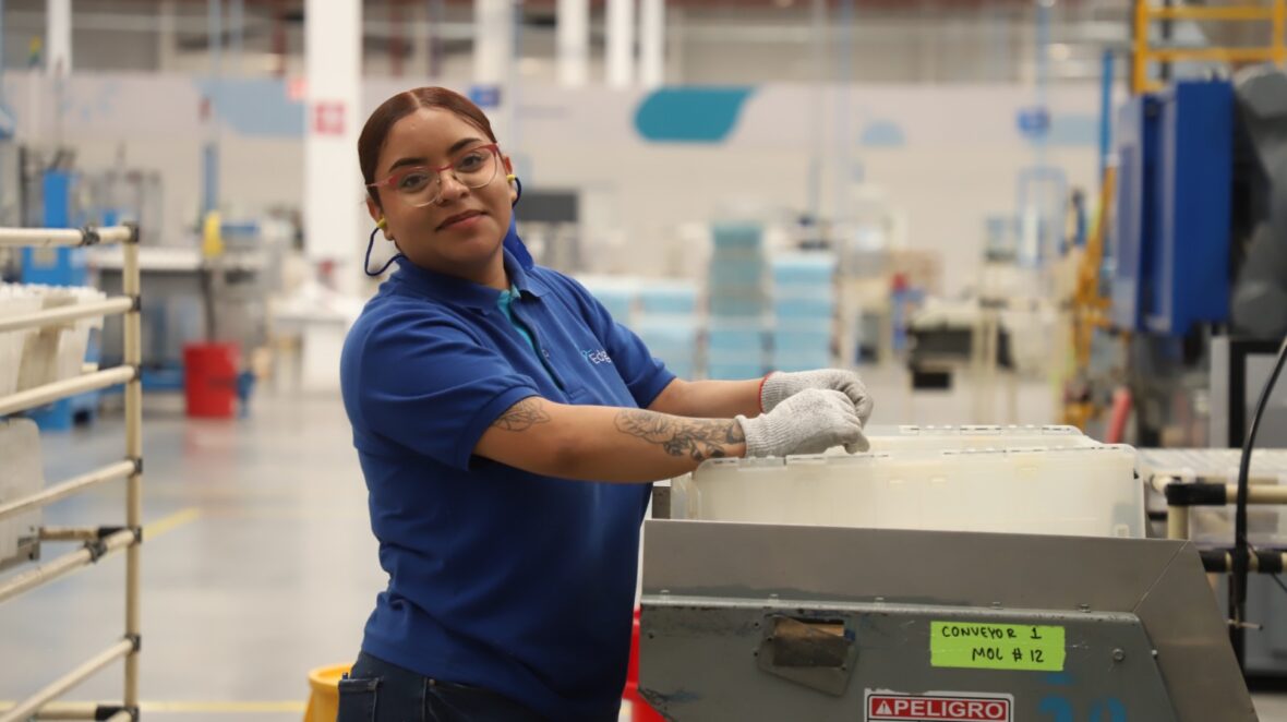 WhatsApp Image 2025 10 29 at 12.31.19 1 scaled AGUASCALIENTES, ENTRE LOS ESTADOS CON MAYOR CRECIMIENTO ECONÓMICO EN TODO EL PAÍS