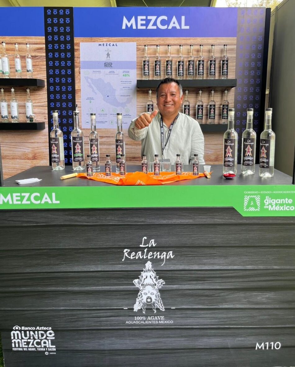 WhatsApp Image 2025 11 02 at 9.15.17 AM scaled EL MEZCAL DE AGUASCALIENTES, PRESENTE EN EL FESTIVAL MÁS IMPORTANTE A NIVEL NACIONAL