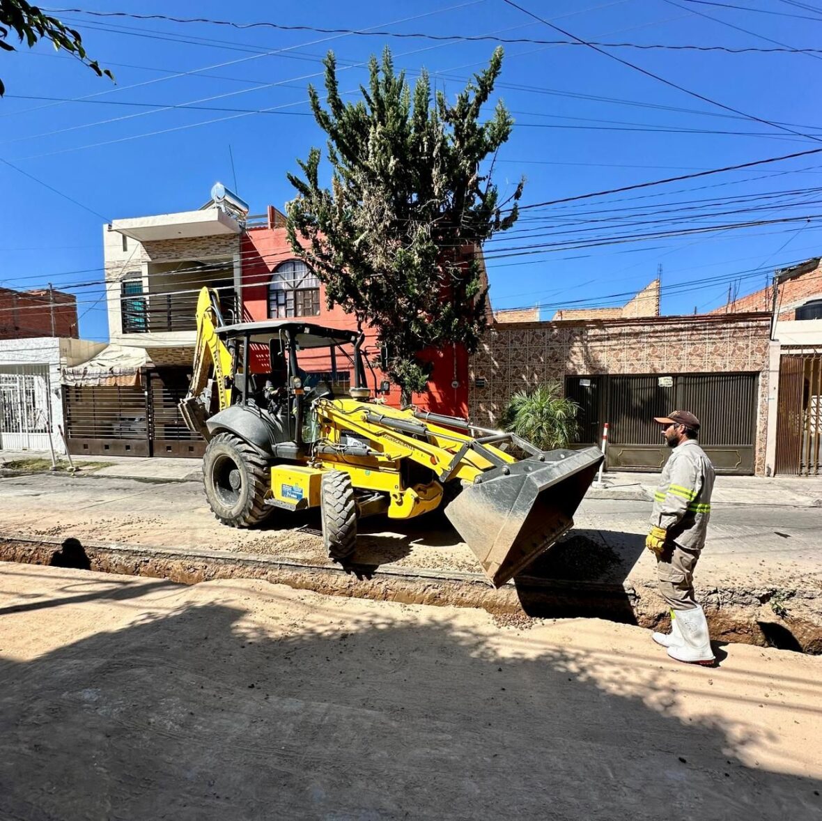 WhatsApp Image 2025 11 10 at 15.15.59 scaled AVANZA MIAA CON LA REHABILITACIÓN DE RED SANITARIA EN DIVERSOS PUNTOS DEL MUNICIPIO CAPITAL