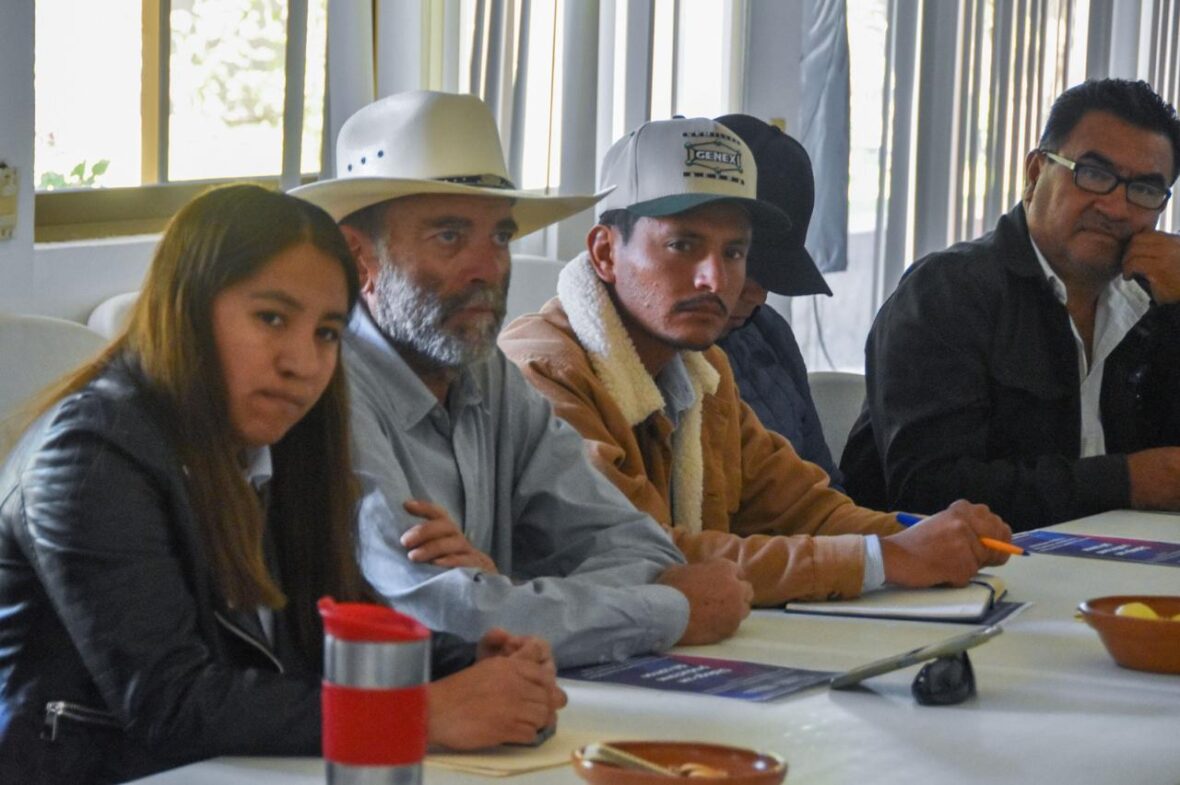 WhatsApp Image 2025 11 19 at 1.56.04 PM 1 scaled BRINDA GOBIERNO DEL ESTADO FACILIDADES PARA QUE PRODUCTORES REGULARICEN SU CONCESIÓN DE AGUA Y MANTENGAN LA CUOTA ENERGÉTICA AGRÍCOLA