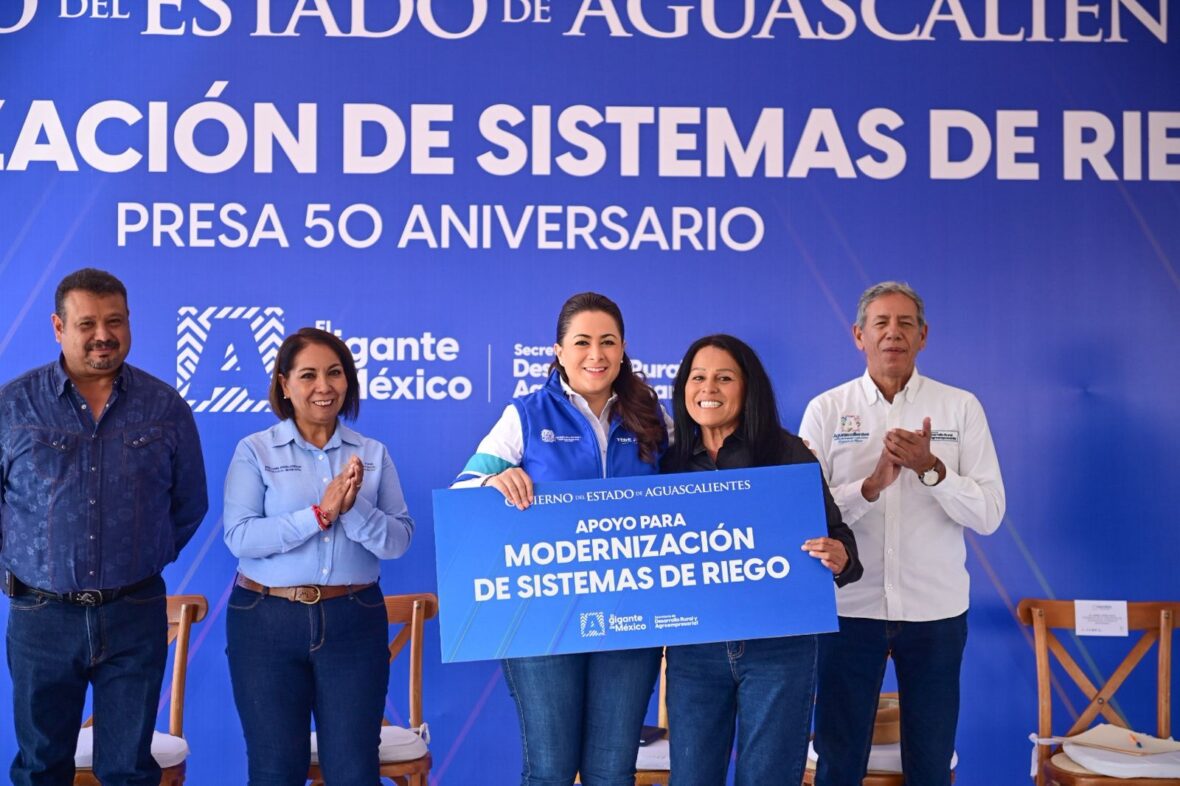 WhatsApp Image 2025 11 22 at 12.50.30 PM scaled CON NUEVA TECNOLOGÍA AHORRAMOS AGUA EN EL CAMPO DE AGUASCALIENTES: TERE JIMÉNEZ