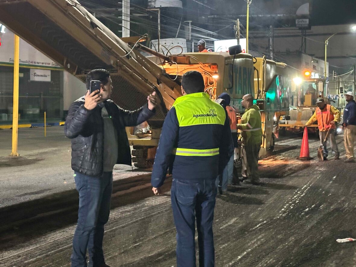 IMG 5341 scaled 1 scaled IMPULSA LEO MONTAÑEZ NUEVOS PROYECTOS DE REHABILITACIÓN DE VIALIDADES Y CONSTRUCCIÓN DE PUENTE PEATONAL