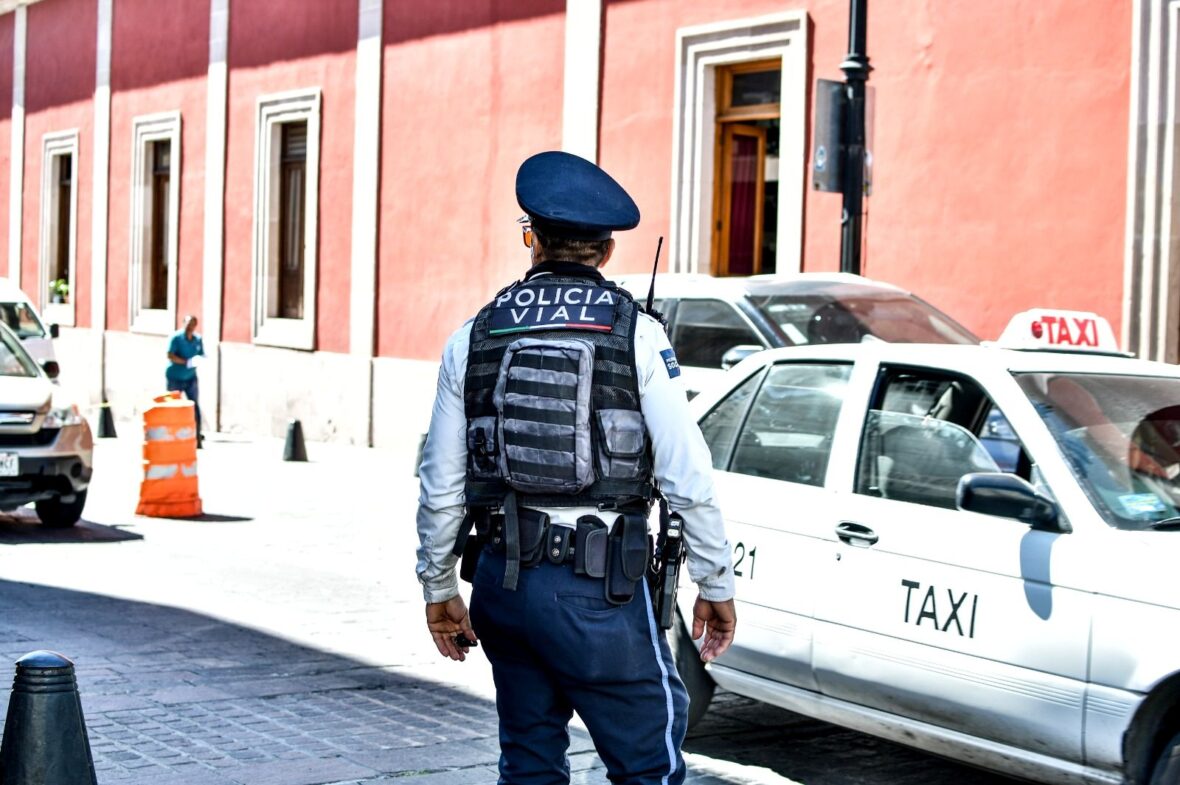 WhatsApp Image 2025 12 02 at 11.26.43 1 scaled INFORMA POLICÍA VIAL SOBRE HABILITACIÓN DE ESTACIONAMIENTO EN VÍA PÚBLICA POR TEMPORADA DECEMBRINA