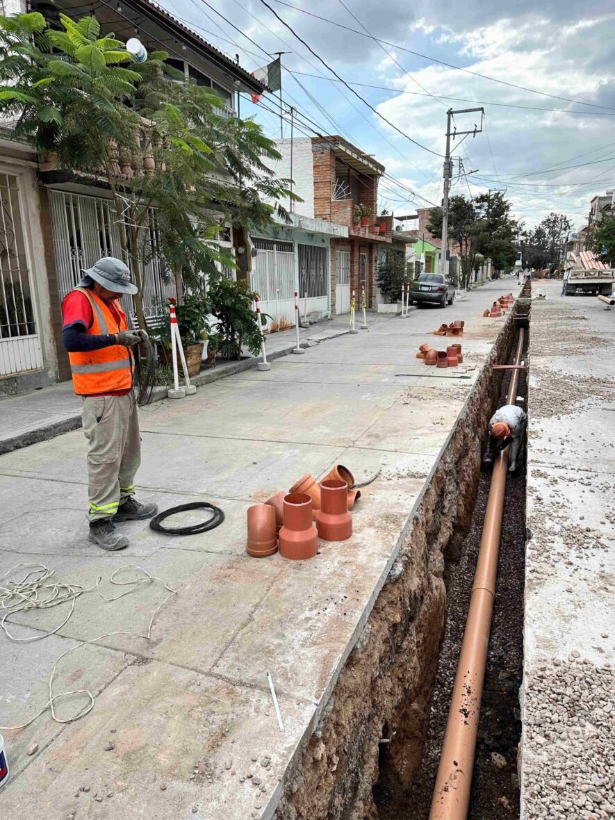 WhatsApp Image 2025 12 02 at 11.48.03 2 scaled 1 scaled REHABILITA MIAA ALCANTARILLADO SANITARIO EN EL FRACCIONAMIENTO SOBERANA CONVENCIÓN