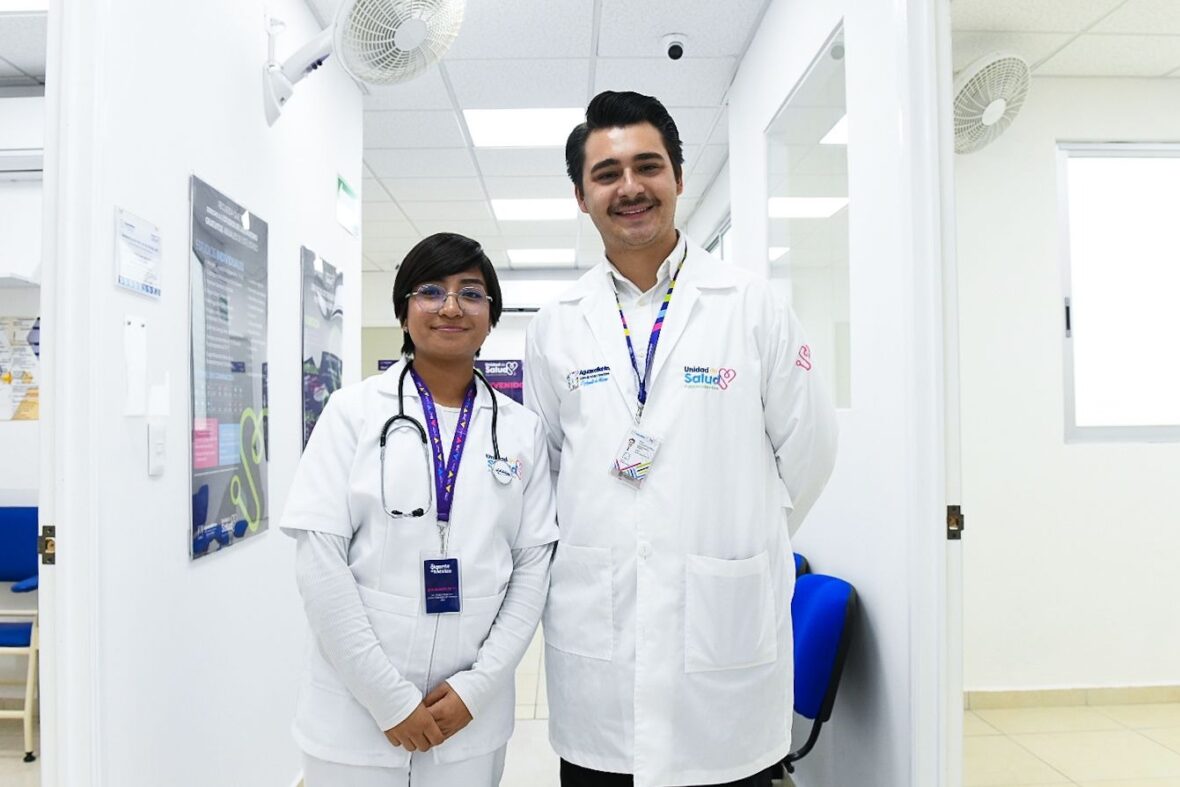 WhatsApp Image 2025 12 19 at 13.58.21 2 scaled GRACIAS AL SEGURO POPULAR AGUASCALIENTES, MILES DE FAMILIAS RECIBEN ATENCIÓN MÉDICA GRATUITA Y DE CALIDAD