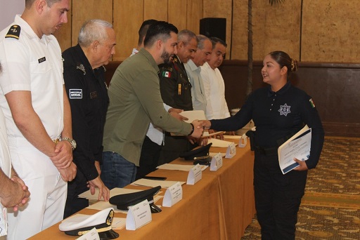 academia policia Nueva generación de la academia de policías se integra al servicio de la ciudad