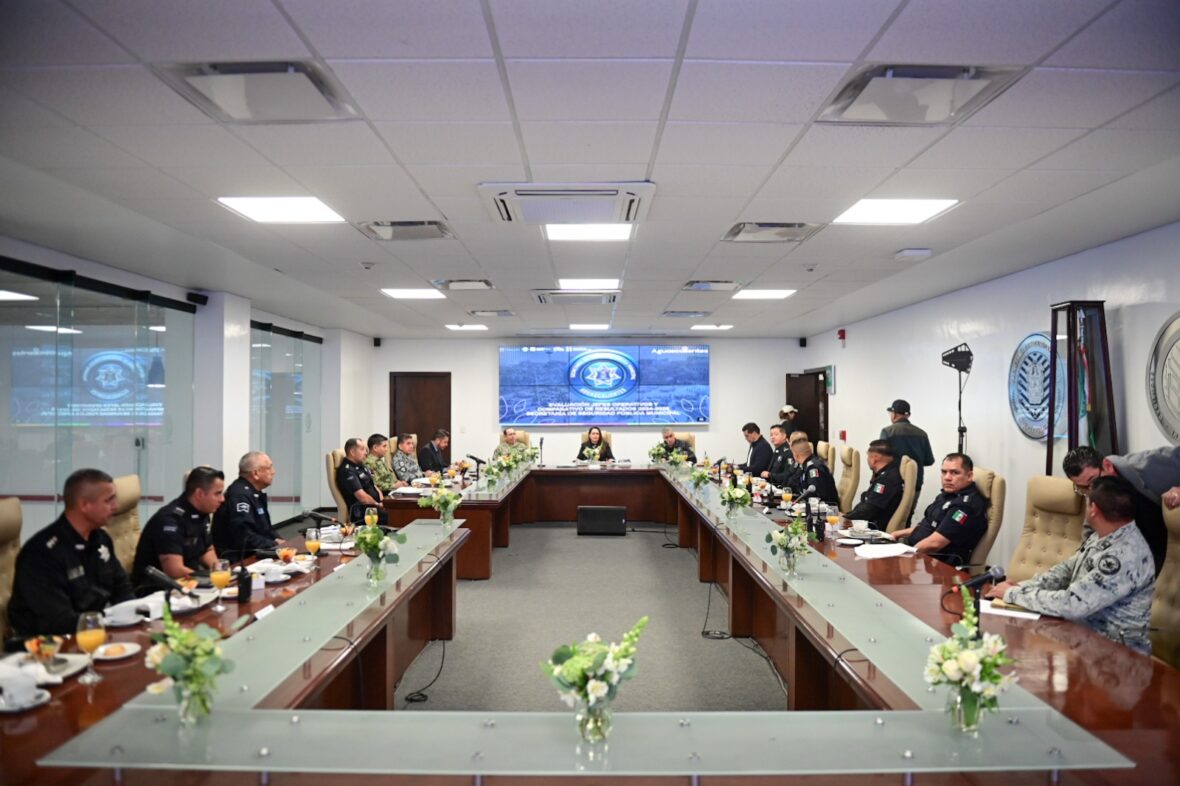 0888f593 6395 4508 b5e1 b6a934afef4d scaled TERE JIMÉNEZ Y LEO MONTAÑEZ EVALÚAN ESTRATEGIA DE SEGURIDAD EN LA CAPITAL