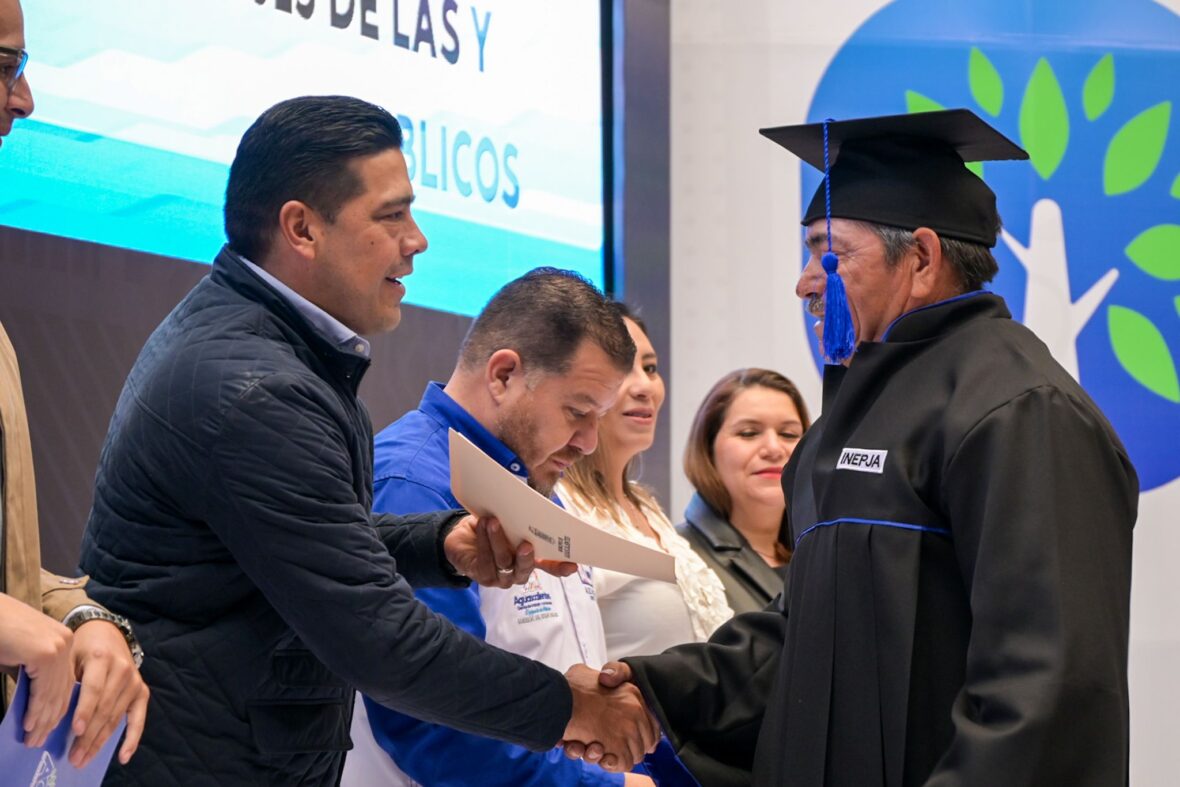 CMC 9663 scaled IMPULSA LEO MONTAÑEZ DESARROLLO ACADÉMICO Y SUPERACIÓN PERSONAL DE TRABAJADORES MUNICIPALES