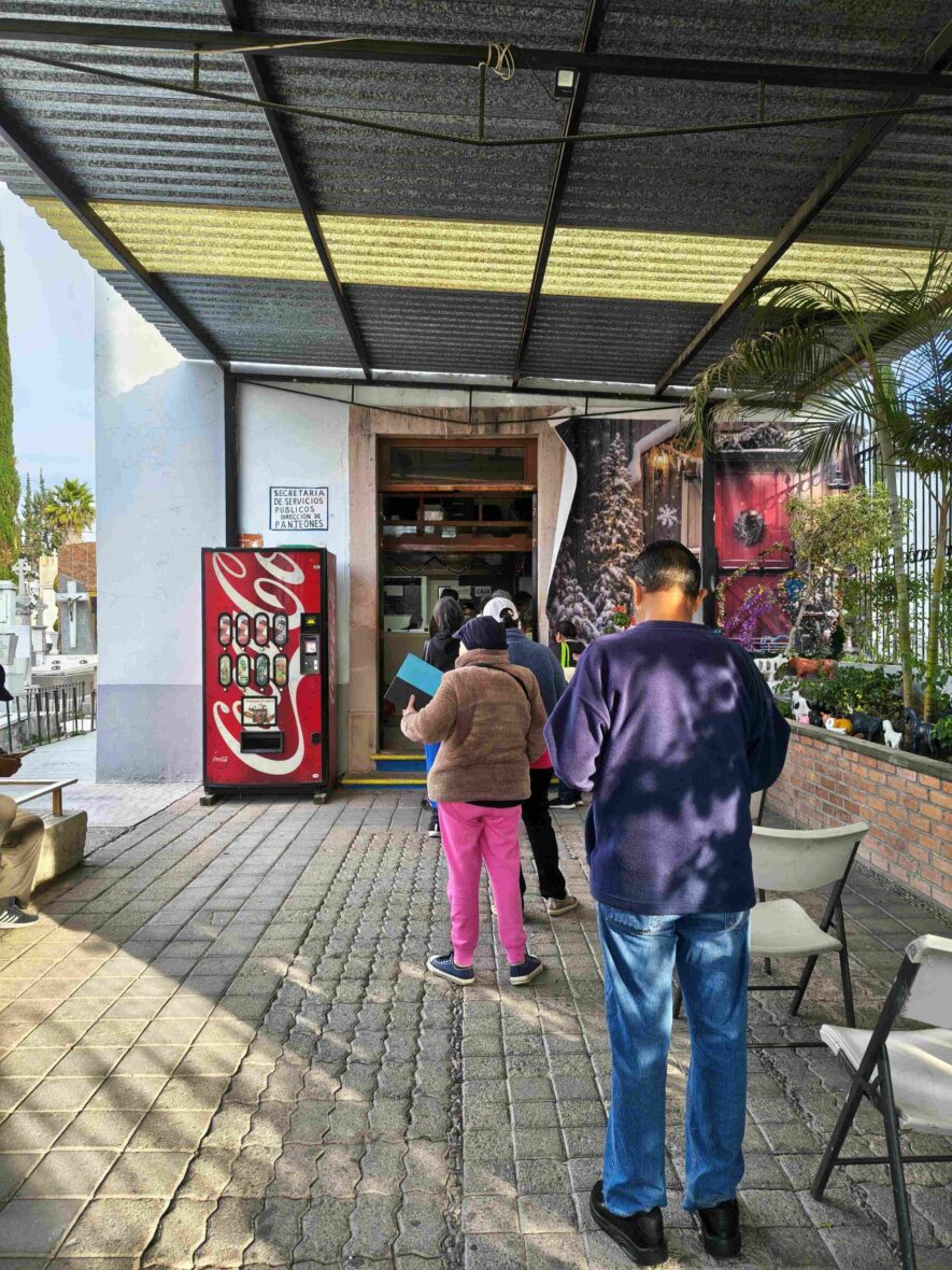 IMG 20260106 090953208 HDR scaled 1 scaled MUNICIPIO DE AGUASCALIENTES HABILITA MÓDULO DE PAGO DEL PREDIAL EN EL PANTEÓN DE LA CRUZ