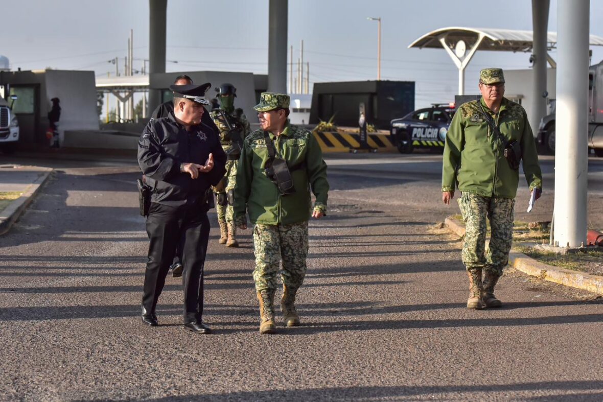 PUERTA SUR 6 scaled POLICÍA ESTATAL Y EJÉRCITO SUPERVISAN OPERACIÓN DE LA PUERTA DE SEGURIDAD SUR