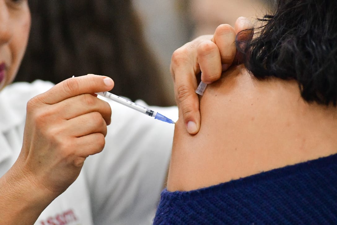 WhatsApp Image 2025 12 01 at 2.44.52 PM 1 REALIZARÁN JORNADA INTENSIVA DE VACUNACIÓN EN JESÚS MARÍA Y PABELLÓN DE ARTEAGA ESTE FIN DE SEMANA