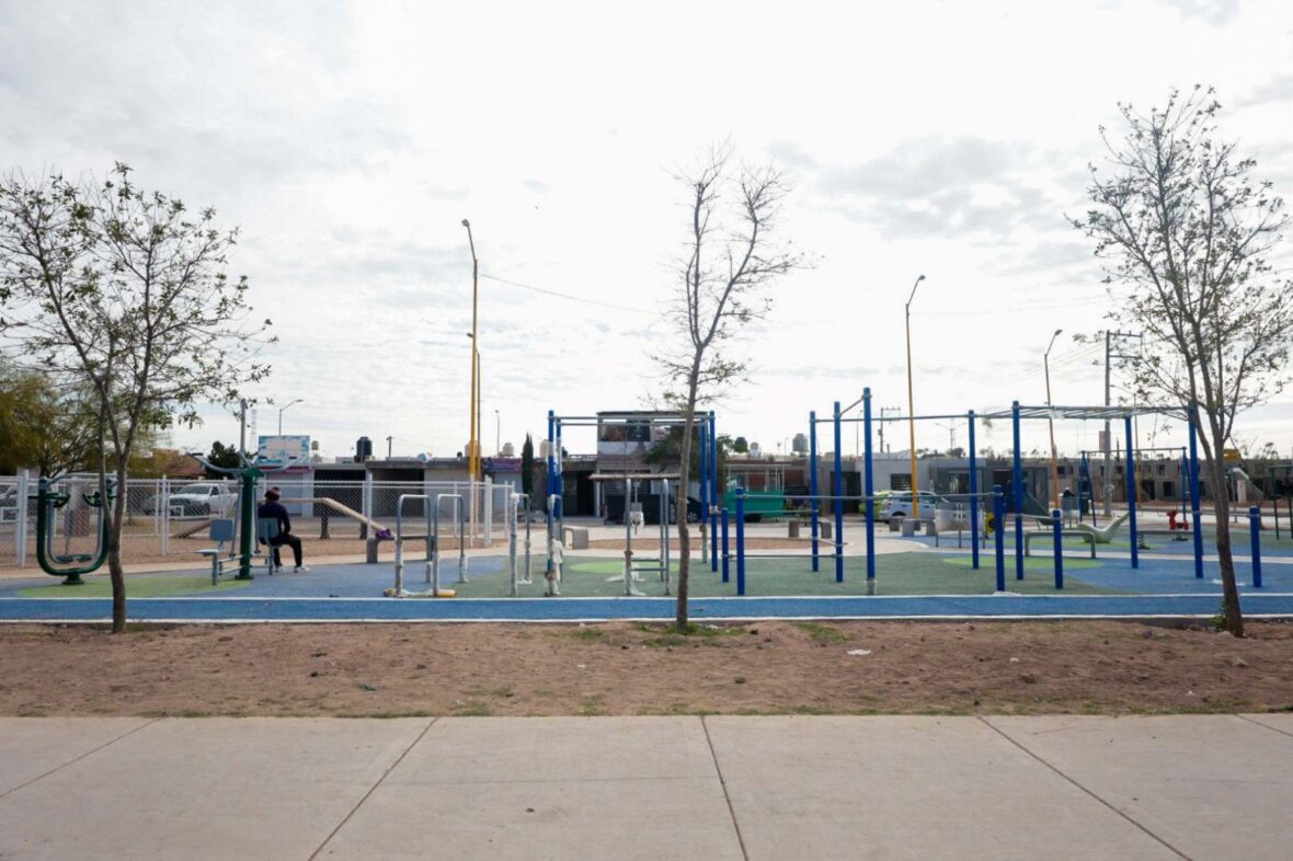 WhatsApp Image 2026 01 12 at 3.44.00 PM 3 scaled SUPERVISAN TERE JIMÉNEZ Y LEO MONTAÑEZ NUEVO PARQUE EN PASEOS DEL SUR