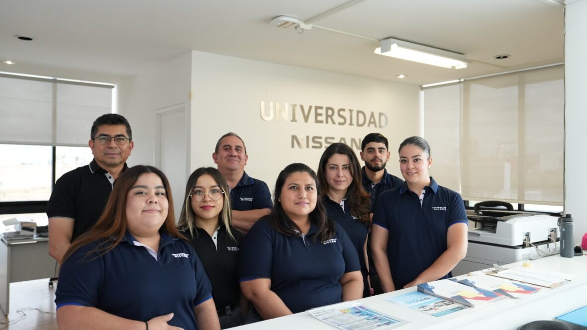 WhatsApp Image 2026 01 27 at 9.14.37 AM 3 scaled GOBIERNO DEL ESTADO Y NISSAN OTORGAN 50 BECAS DEL 100 POR CIERTO PARA ESTUDIAR MANUFACTURA AUTOMOTRIZ