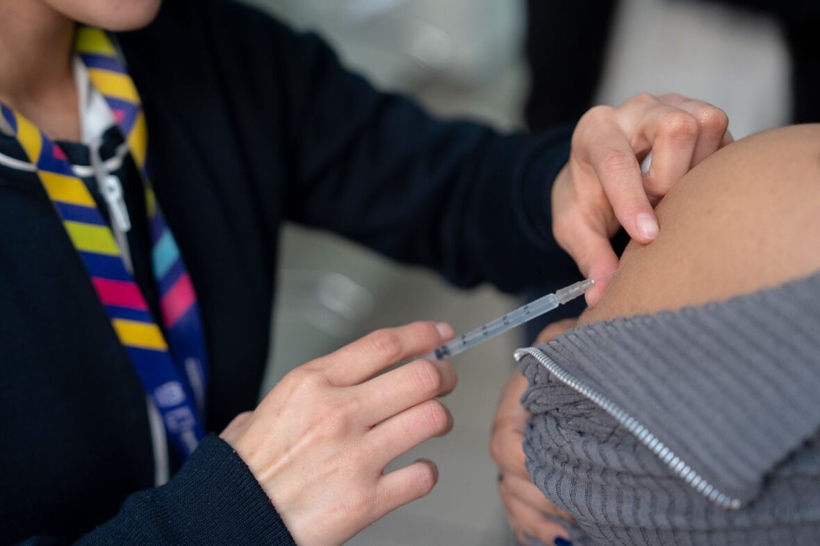 WhatsApp Image 2026 01 28 at 15.26.19 scaled ISSEA AMPLÍA COBERTURA DE VACUNACIÓN EN TODO EL ESTADO