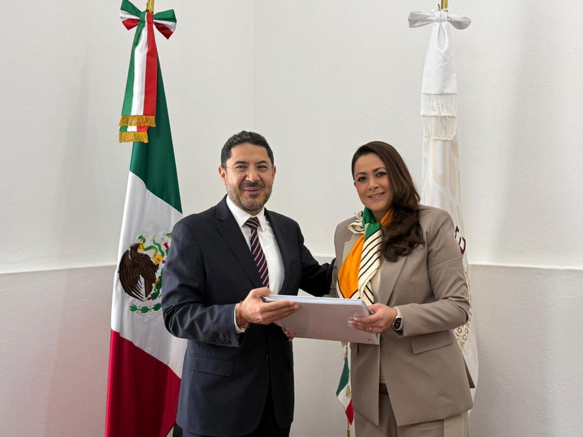 WhatsApp Image 2026 01 29 at 1.26.07 PM scaled SE REÚNE TERE JIMÉNEZ CON MARTÍ BATRES, DIRECTOR GENERAL DEL ISSSTE