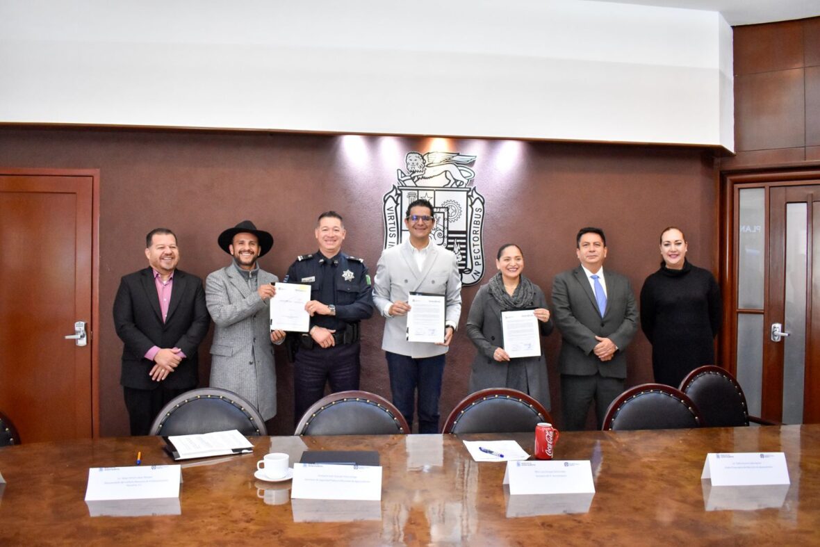 WhatsApp Image 2026 01 29 at 13.01.07 scaled FIRMA MUNICIPIO CONVENIO PARA FACILITAR EL RECLUTAMIENTO POLICIAL