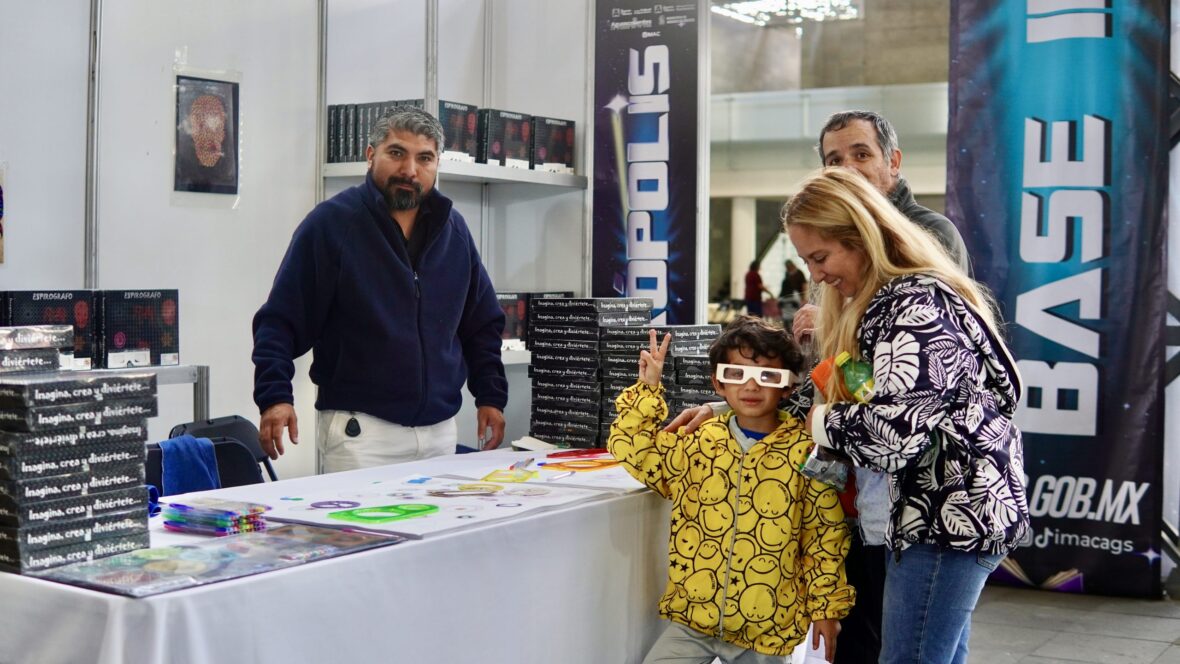 DSC01068 scaled 1 scaled IMPULSA IMAC AL SECTOR EDITORIAL CON LA PRIMERA EDICIÓN DE LETRÓPOLIS